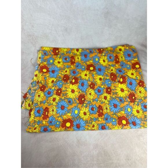 Vintage Mod Flower Power Fabric 31x35” - Picture 4 of 6